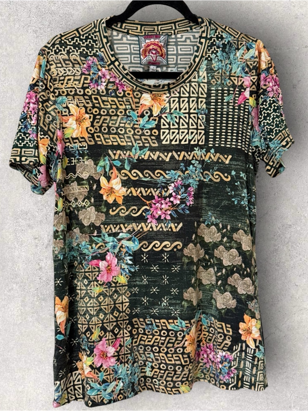 JOHNNY WAS Weller Favorite Short Sleeve Crewneck Tee Floral Geometric Large